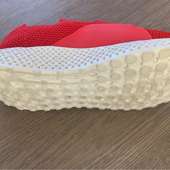 Steve Madden Red Ritz Slio On Sneakers - Picture 9 of 13